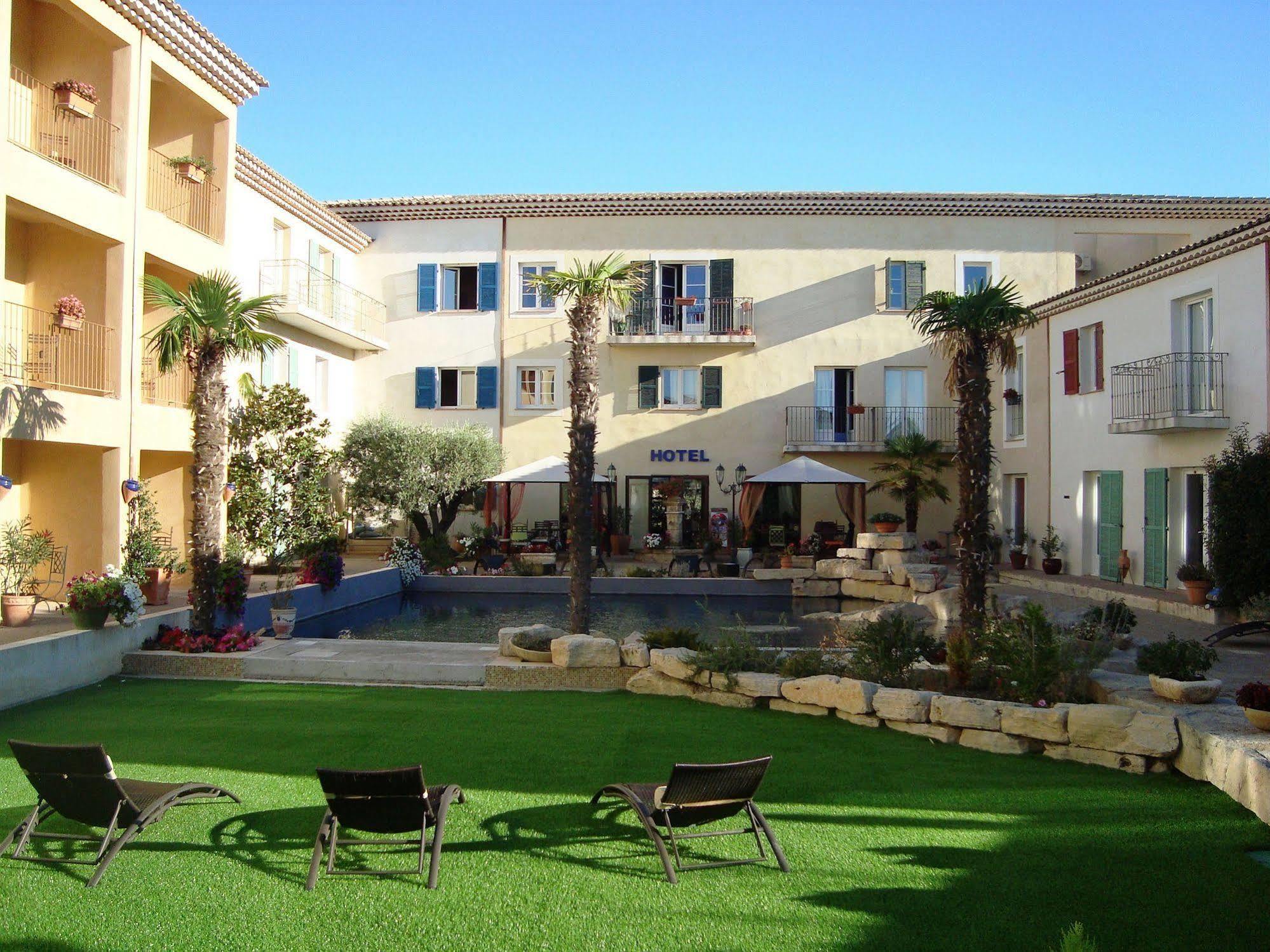 The Originals City, Hotel Le Village Provencal, Aix-En-Provence Nord Pertuis Exterior photo